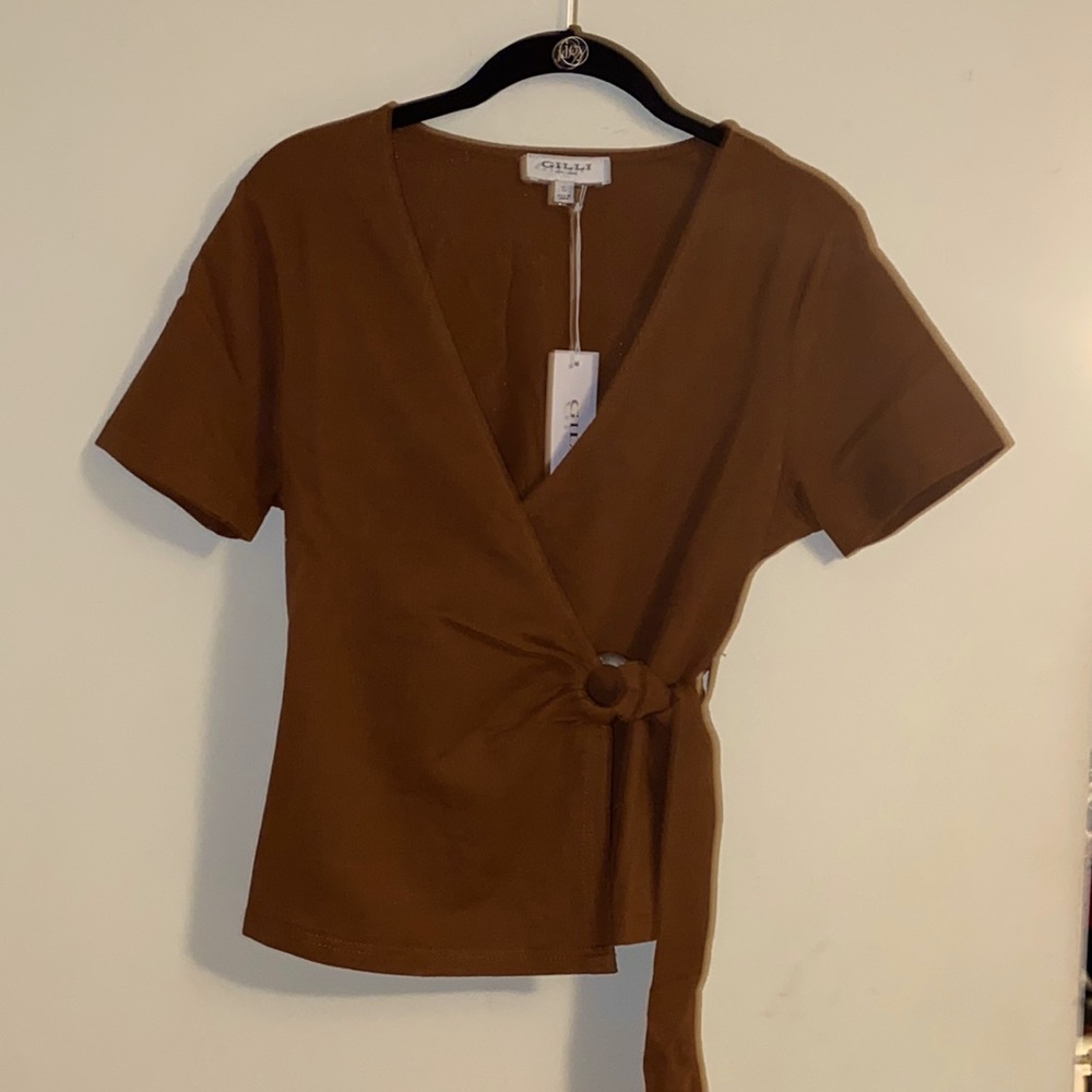 Short sleeved wrap top